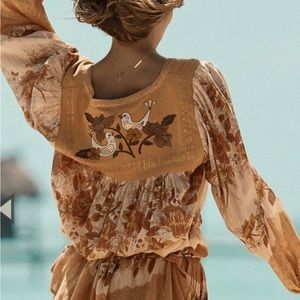 Spell coco lei embroidered blouse large